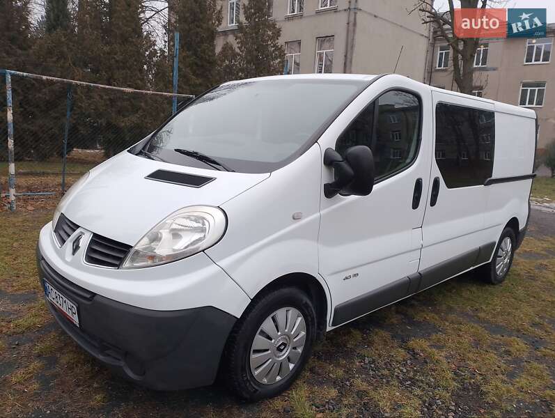 Мінівен Renault Trafic 2013 в Луцьку