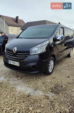 Грузовой фургон Renault Trafic 2016 в 