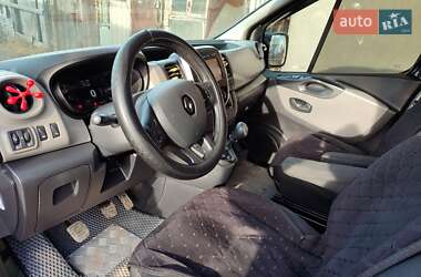 Грузовой фургон Renault Trafic 2016 в 