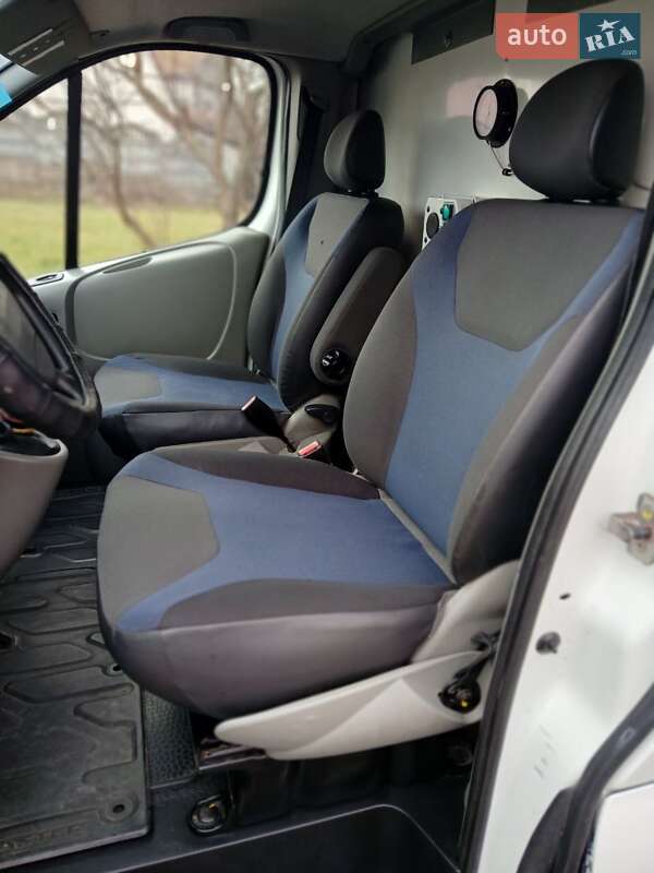 Грузовой фургон Renault Trafic 2013 в Бердичеве фото 39 Грузовой фургон Renault Trafic 2013 в Бердичеве