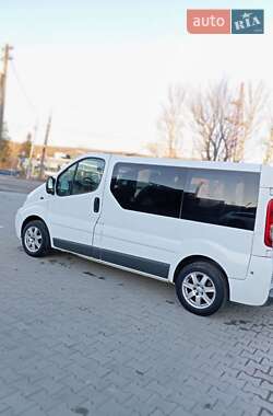 Минивэн Renault Trafic 2006 в 