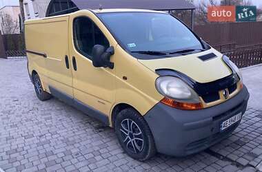 Вантажний фургон Renault Trafic 2003 в Дніпрі