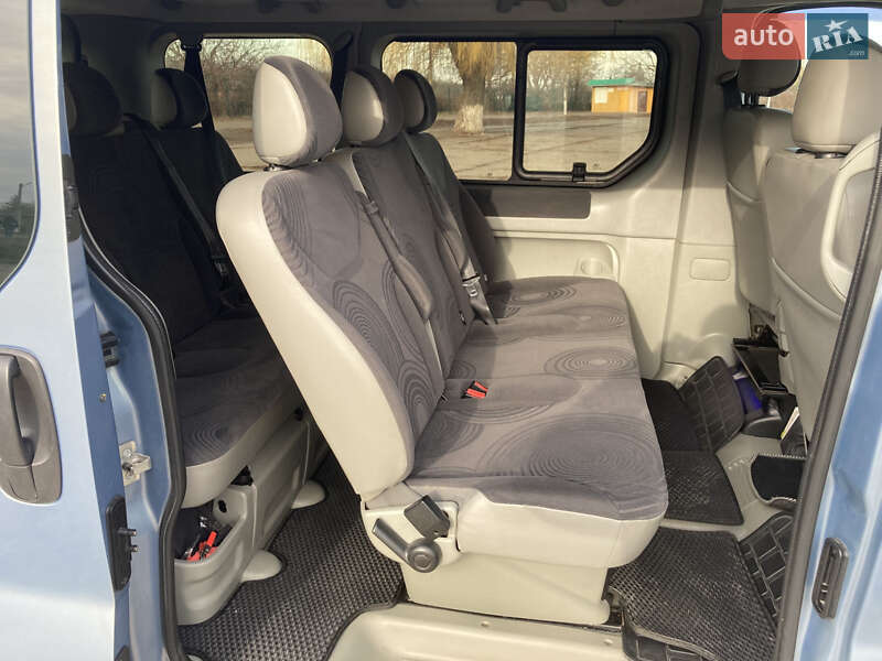 Мінівен Renault Trafic 2011 в Ладижині