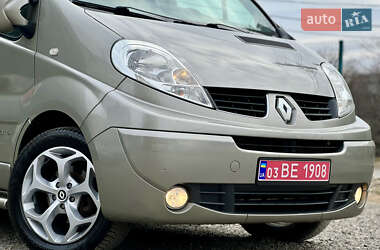 Мінівен Renault Trafic 2013 в Стрию