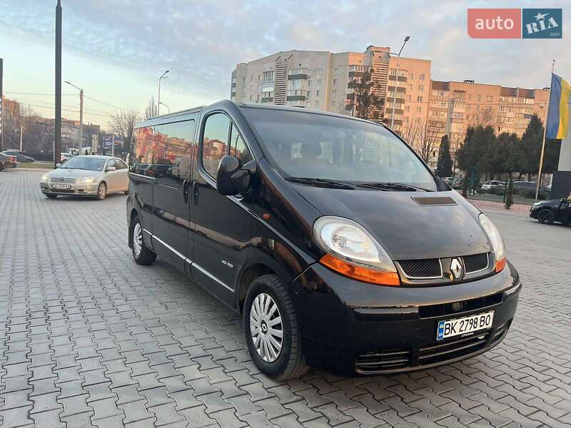 Минивэн Renault Trafic 2005 в Луцке