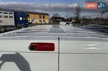 Грузовой фургон Renault Trafic 2024 в 