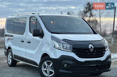 Минивэн Renault Trafic 2015 в Дубно