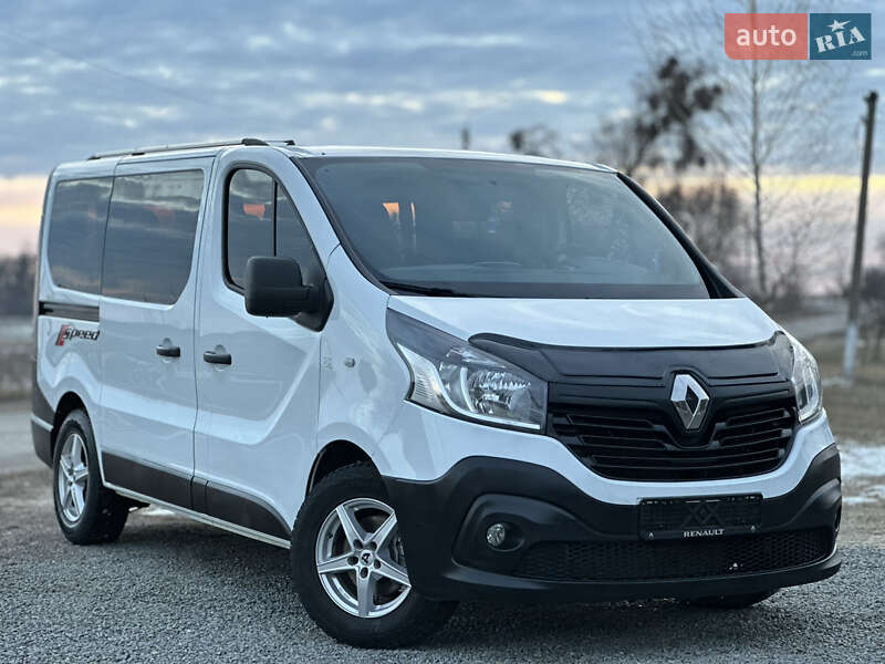 Минивэн Renault Trafic 2015 в Дубно