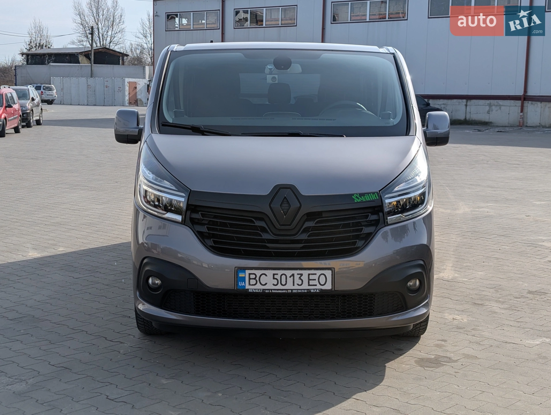 2016 Renault Trafic - мініатюра 2