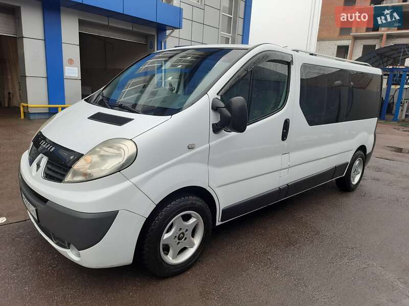 Мінівен Renault Trafic 2011 в Житомирі