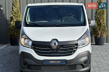 Минивэн Renault Trafic 2015 в 