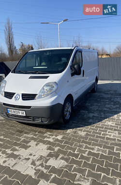 Грузовой фургон Renault Trafic 2009 в  фото 2 Грузовой фургон Renault Trafic 2009 в