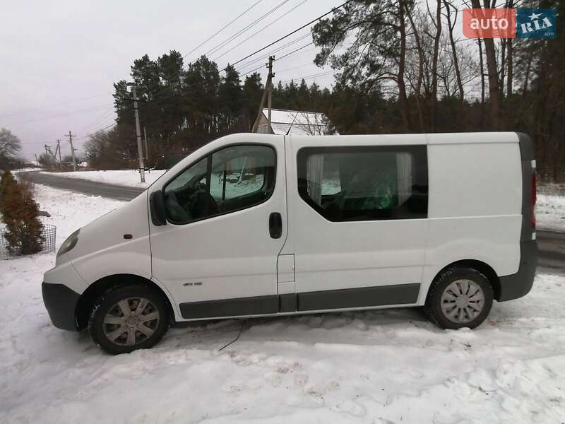 Минивэн Renault Trafic 2006 в Киеве