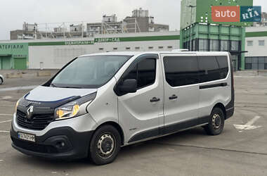 Минивэн Renault Trafic 2015 в Киеве