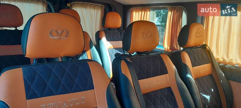 Минивэн Renault Trafic 2015 в Старом Самборе фото 12 Минивэн Renault Trafic 2015 в Старом Самборе