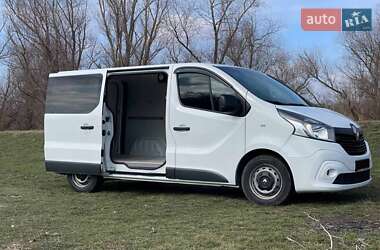 Вантажний фургон Renault Trafic 2016 в Одесі