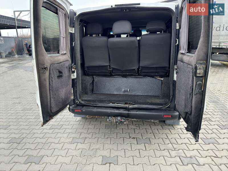 Мінівен Renault Trafic 2001 в Яворові