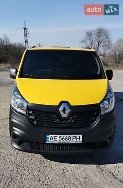 Минивэн Renault Trafic 2016 в Каменском