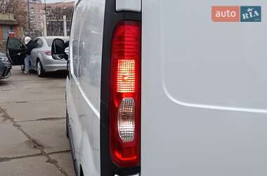 Вантажний фургон Renault Trafic 2013 в Харкові