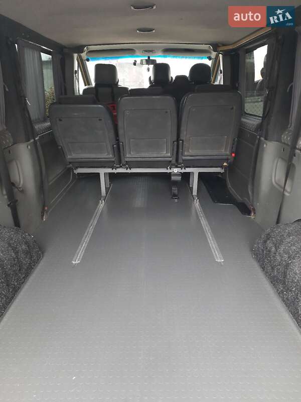 Минивэн Renault Trafic 2007 в Новом Роздоле