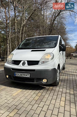 Грузовой фургон Renault Trafic 2013 в 
