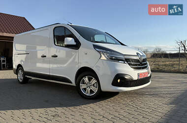 Грузовой фургон Renault Trafic 2020 в 