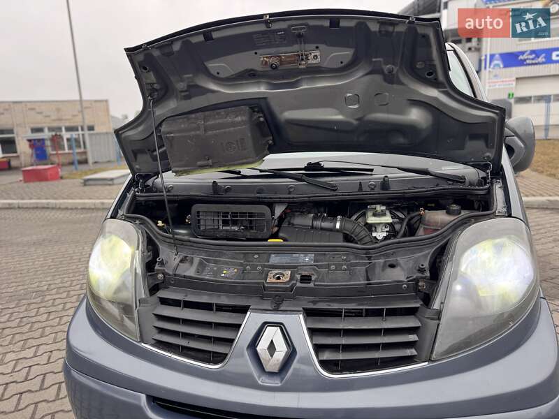 Мінівен Renault Trafic 2010 в Хмельницькому
