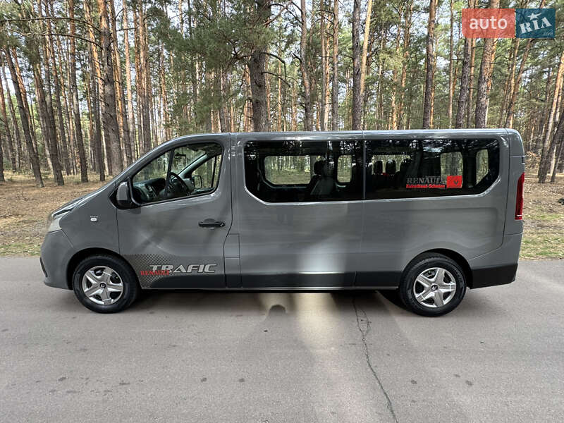 Минивэн Renault Trafic 2017 в Киеве