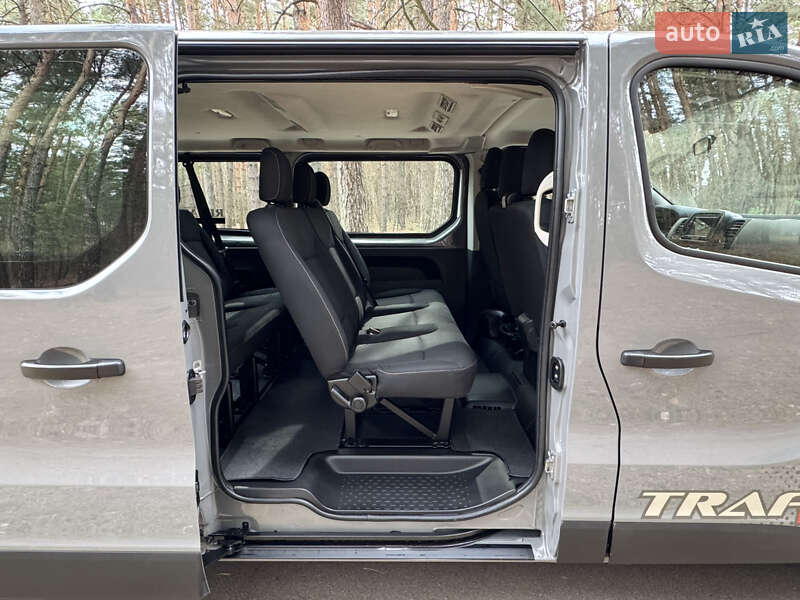 Минивэн Renault Trafic 2017 в Киеве