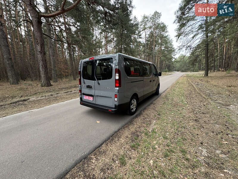 Минивэн Renault Trafic 2017 в Киеве