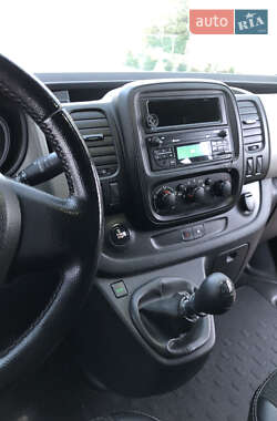 Мінівен Renault Trafic 2015 в 