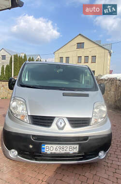 Мінівен Renault Trafic 2013 в 