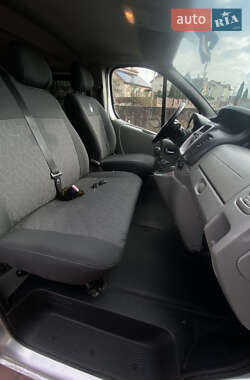 Мінівен Renault Trafic 2013 в 