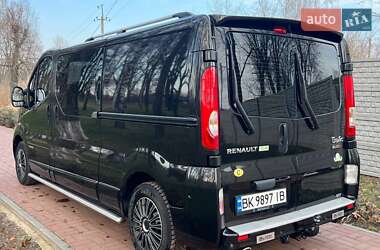 Минивэн Renault Trafic 2013 в 