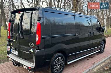 Минивэн Renault Trafic 2013 в 