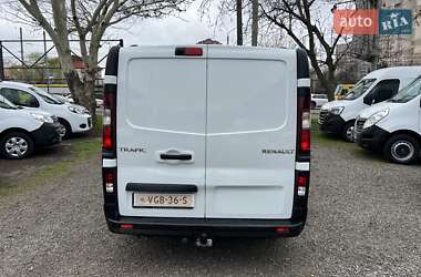 Грузопассажирский фургон Renault Trafic 2018 в 