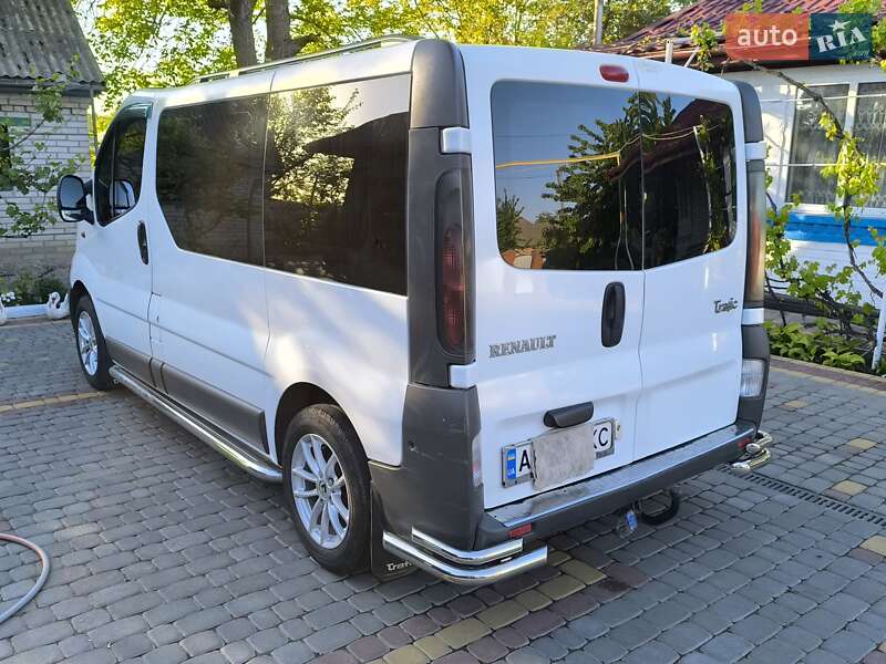 Минивэн Renault Trafic 2005 в Гайсине