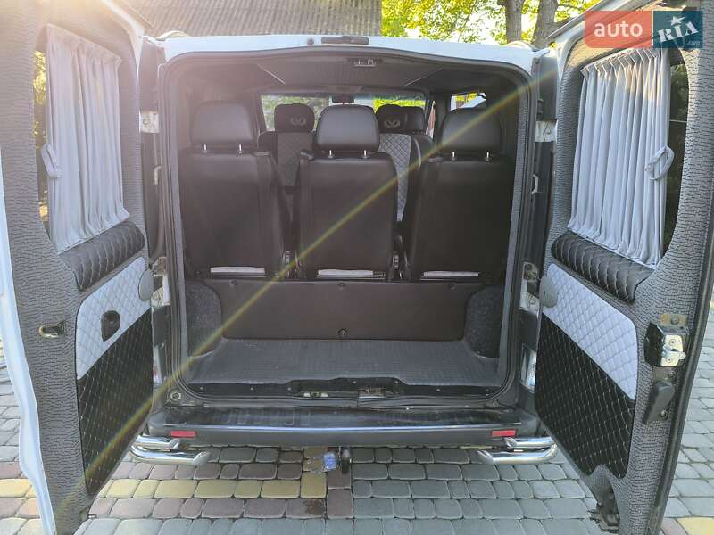 Минивэн Renault Trafic 2005 в Гайсине