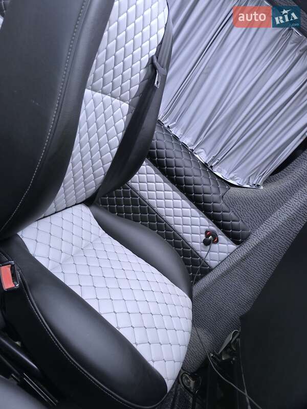 Минивэн Renault Trafic 2005 в Гайсине