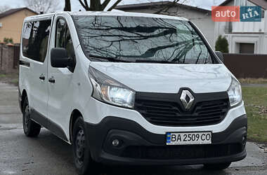 Мінівен Renault Trafic 2016 в 