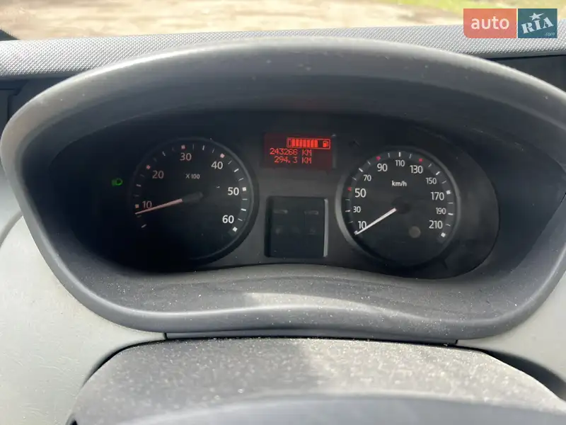 Мінівен Renault Trafic 2014 в 
