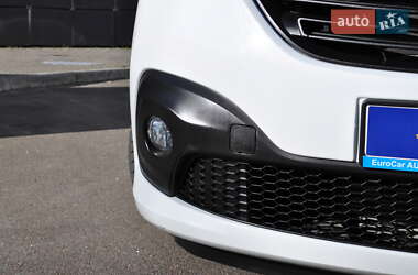 Грузовой фургон Renault Trafic 2019 в 