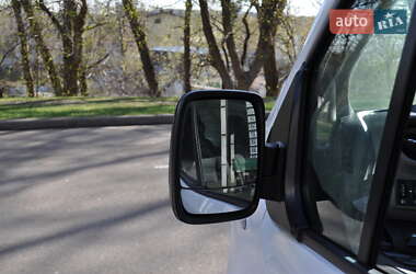 Грузовой фургон Renault Trafic 2019 в 