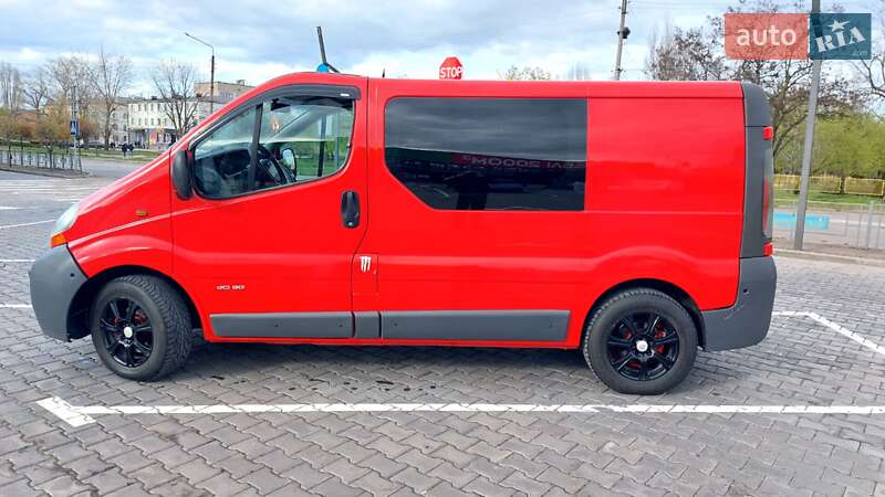 Минивэн Renault Trafic 2003 в Вознесенске