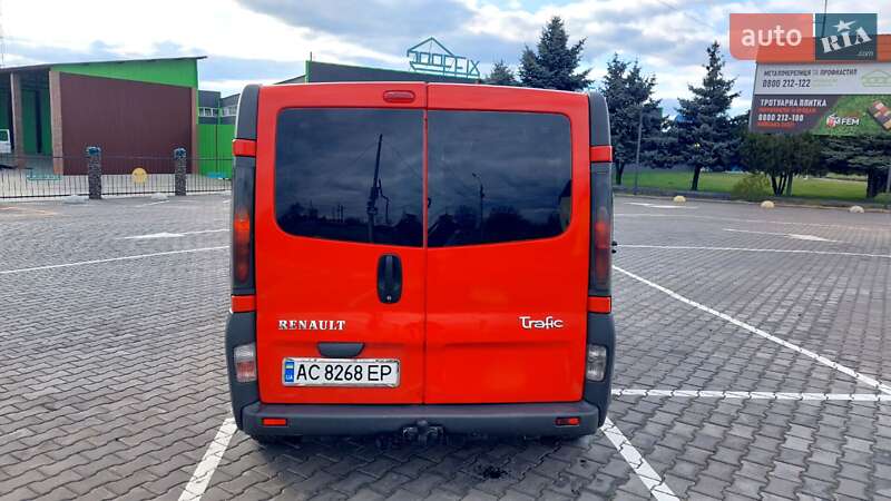 Минивэн Renault Trafic 2003 в Вознесенске