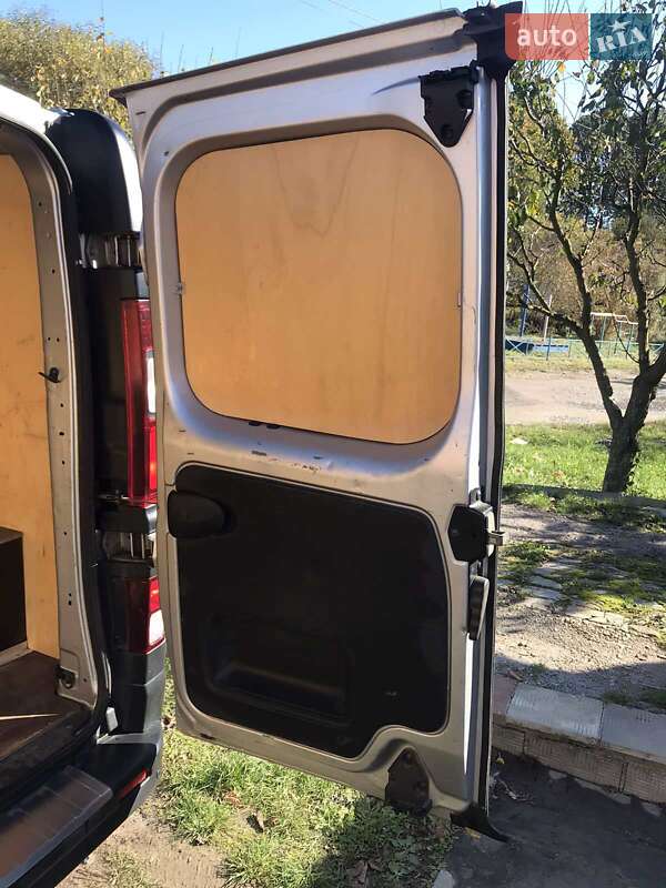 Микроавтобус Renault Trafic 2016 в Виннице фото 13 Микроавтобус Renault Trafic 2016 в Виннице