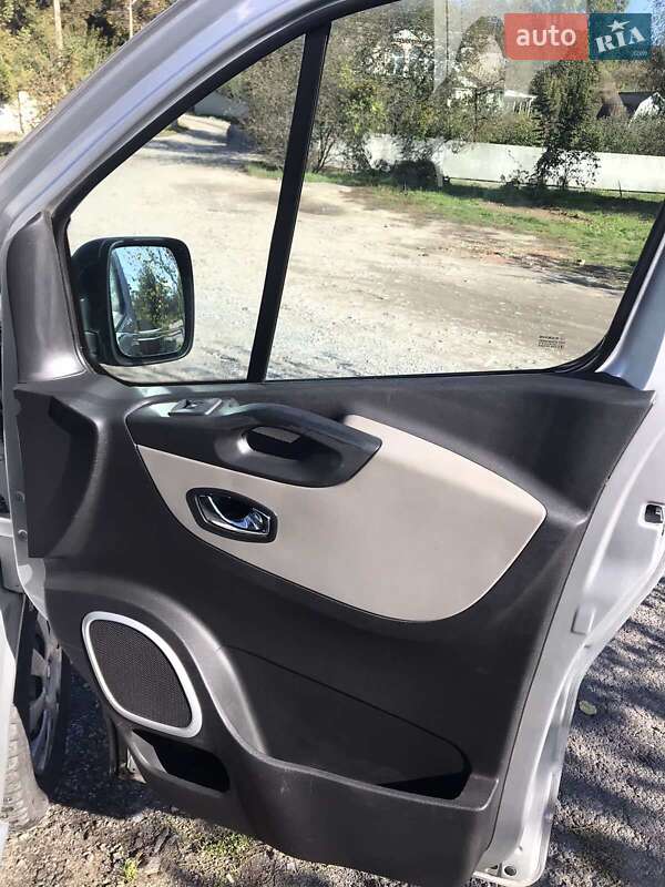 Микроавтобус Renault Trafic 2016 в Виннице фото 10 Микроавтобус Renault Trafic 2016 в Виннице
