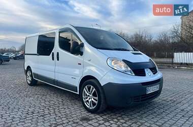 Минивэн Renault Trafic 2012 в 