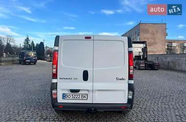 Минивэн Renault Trafic 2012 в 