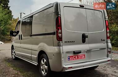 Минивэн Renault Trafic 2013 в 